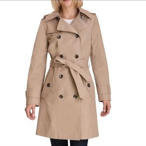 London Fog Trench Coat NWTs Fall from Macy's size 2X. Color Like Rose Tea Beige
